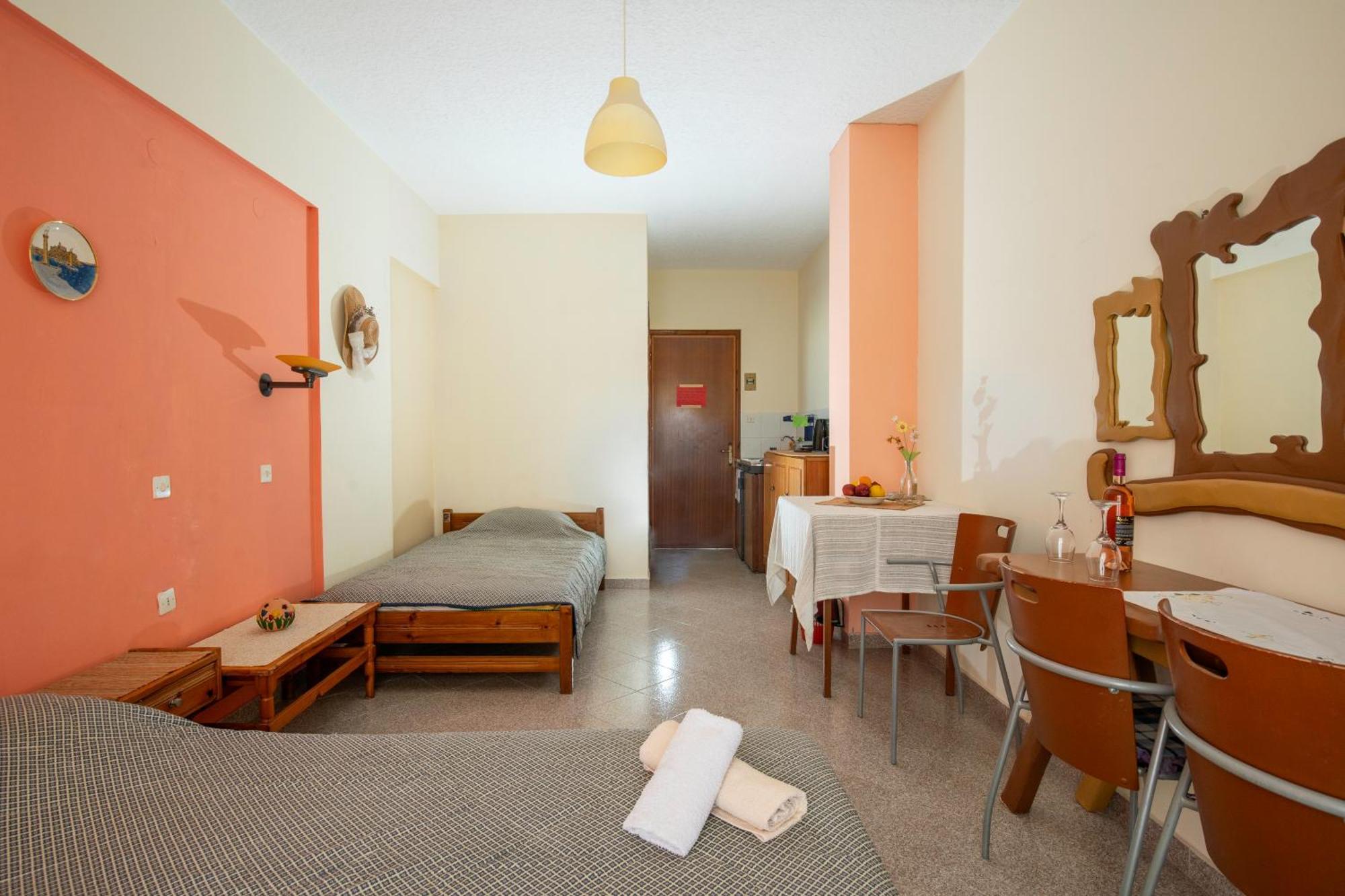 Cozy Archangelos Apartments With Private Parking מראה חיצוני תמונה